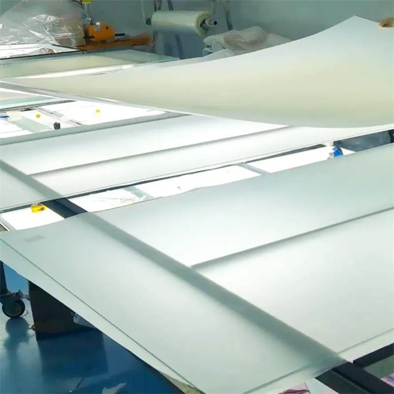 Atomized glass film installed in a pharmaceutical weighing booth with Cleanroom weighing cover integration